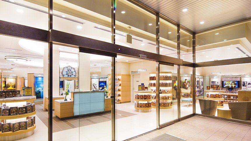 Spacious reception area of Tokyo Ideal Org